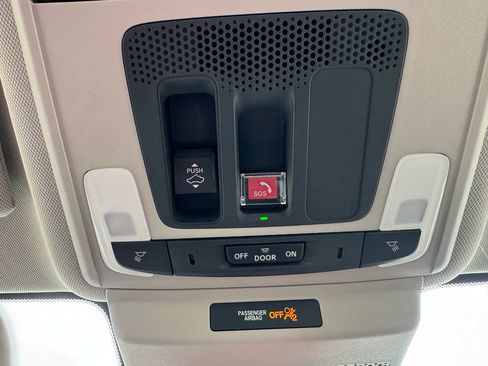 Certified 2025 Honda Accord SE image 22