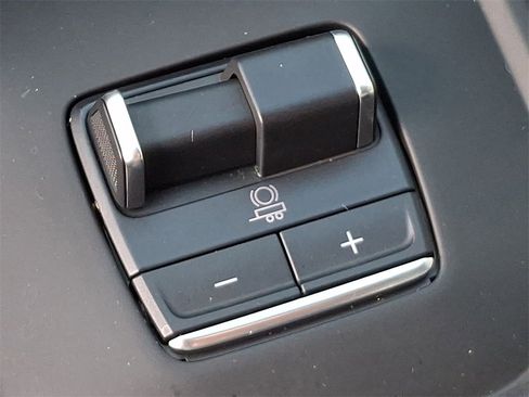 Used 2025 GMC Sierra 2500 Denali w/ Denali Reserve Package image 26