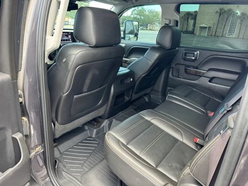 Used 2015 GMC Sierra 2500 Denali w/ Duramax Plus Package AWD/4WD image 22