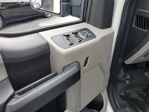 Used 2019 Ford F150 XL w/ XL Power Equipment Group image 17