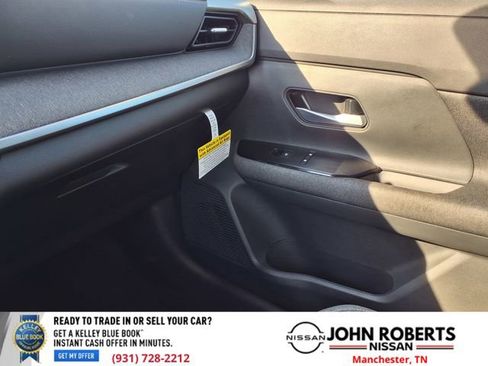 Certified 2025 Nissan Kicks SV image 8