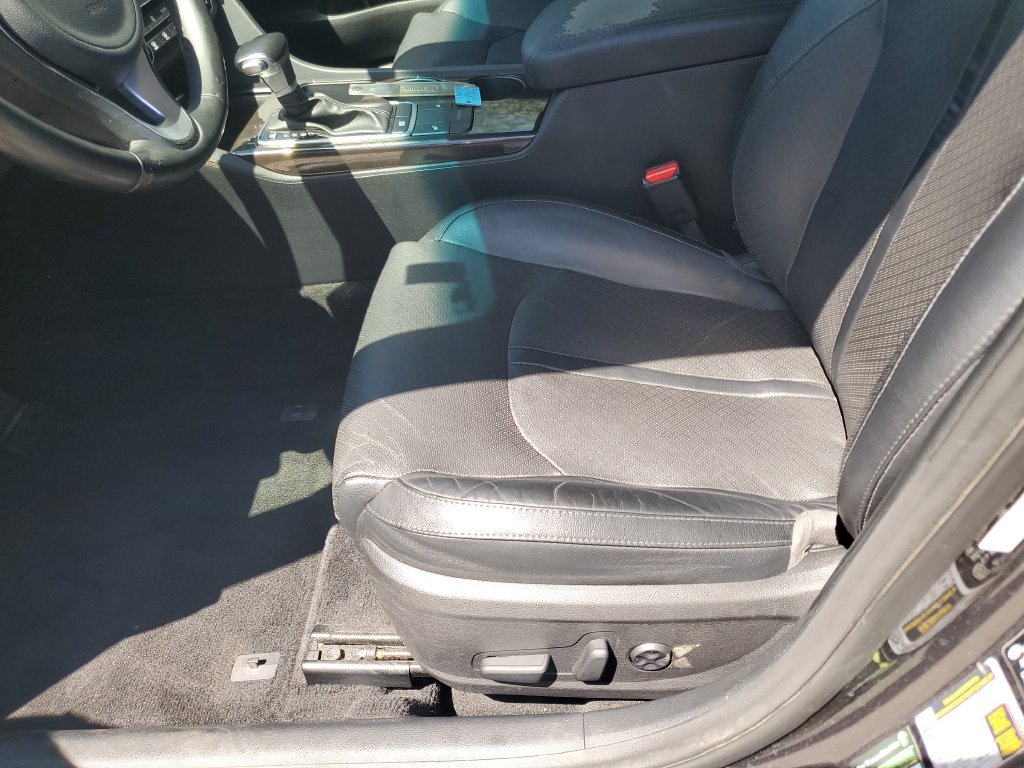 Used 2018 Kia Optima EX FWD image 19