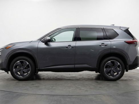 Used 2025 Nissan Rogue SV FWD image 5
