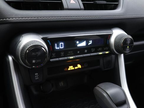 Used 2024 Toyota RAV4 XLE image 6