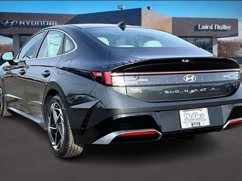New 2026 Hyundai Sonata SEL FWD image 3