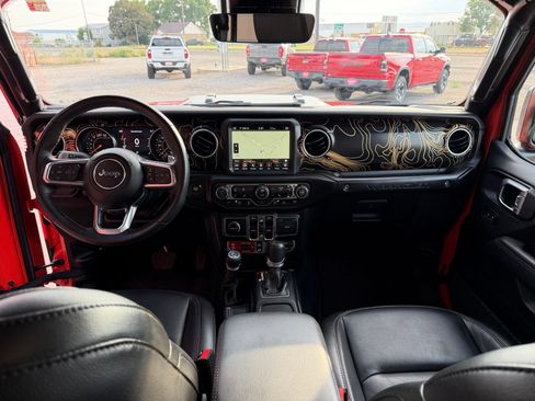 Used 2023 Jeep Wrangler Unlimited Rubicon 392 w/ Trailer Tow Package AWD/4WD image 27