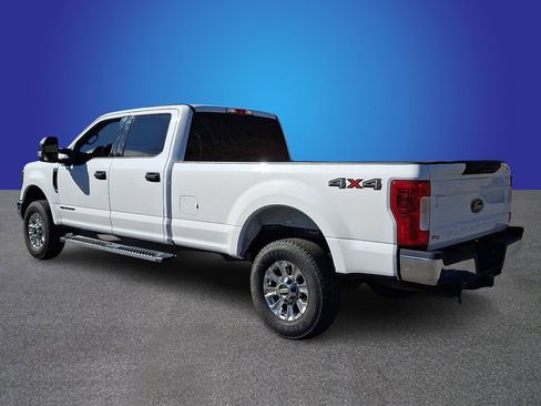 Used 2019 Ford F250 XLT AWD/4WD image 6