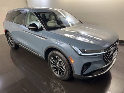 New 2026 Lincoln Nautilus Premier image 1