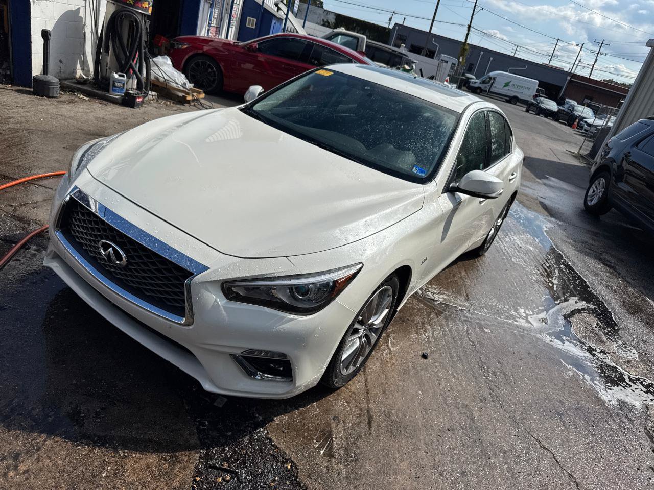 Used 2018 INFINITI Q50 Luxe w/ Cargo Package (L95) AWD/4WD image 3