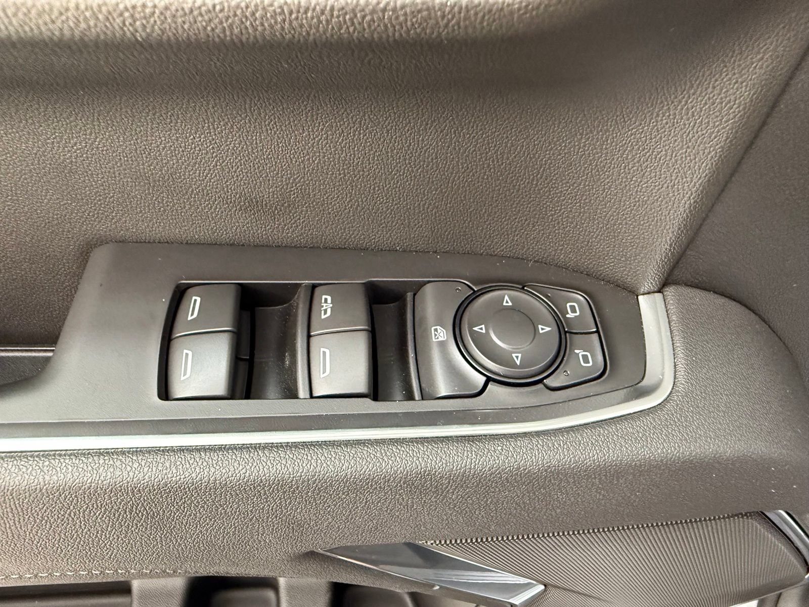 Used 2026 GMC Sierra 1500 SLE w/ Preferred Package RWD image 14