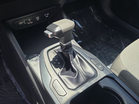 Certified 2025 Kia K4 FWD image 26