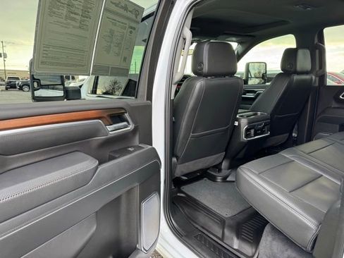 Used 2025 GMC Sierra 3500 Denali w/ Denali Reserve Package image 42