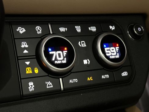 New 2025 Land Rover Defender 110 X-Dynamic SE image 21