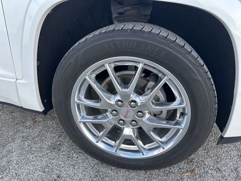 Used 2020 GMC Acadia Denali w/ Technology Package image 12