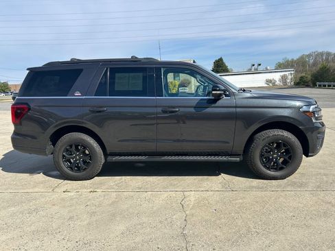 Used 2022 Ford Expedition Timberline image 7