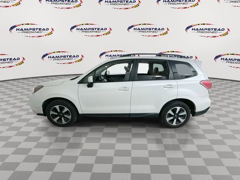 Used 2017 Subaru Forester 2.5i Premium image 5