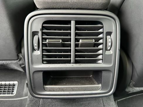 Used 2024 Porsche Taycan GTS image 37