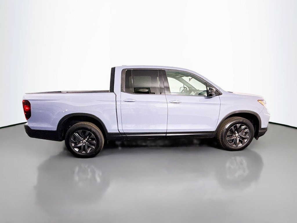 Used 2024 Honda Ridgeline Sport image 11