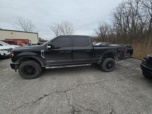 Used 2019 Ford F350 XLT w/ XLT Value Package image 3