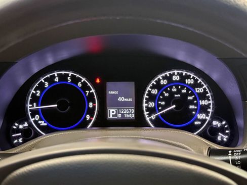Used 2015 INFINITI Q40 w/ Navigation Package RWD image 30