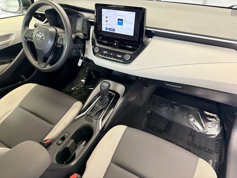 Used 2023 Toyota Corolla LE FWD image 12