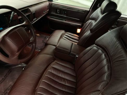 Used 1994 Buick Roadmaster Sedan RWD image 10