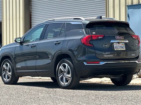 Used 2020 GMC Terrain SLT w/ Preferred Package image 5