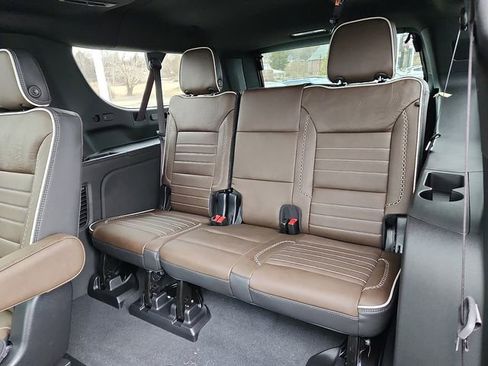 New 2026 GMC Yukon XL Denali Ultimate image 7