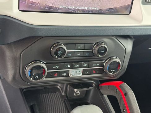 New 2026 Ford Bronco Heritage Edition AWD/4WD image 17