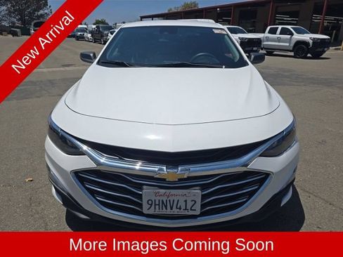 Used 2023 Chevrolet Malibu LS FWD image 2