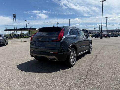 Used 2021 Cadillac XT4 Premium Luxury FWD image 7