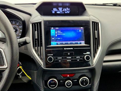 Used 2022 Subaru Crosstrek 2.0i image 16