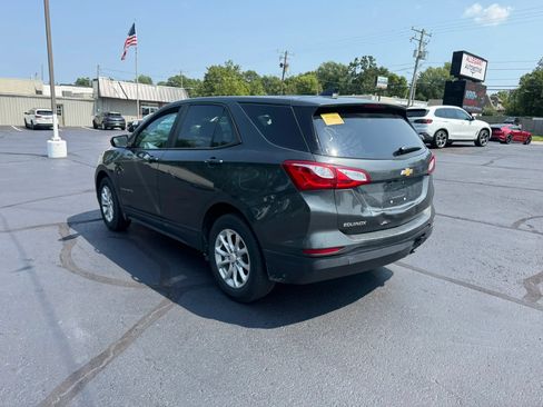 Used 2020 Chevrolet Equinox LS w/ LS Convenience Package FWD image 5