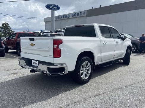 Used 2025 Chevrolet Silverado 1500 LTZ AWD/4WD image 3