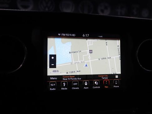 Used 2019 Jeep Wrangler Unlimited Sahara image 32