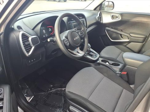 Used 2023 Kia Soul LX w/ Option Group 015 image 7