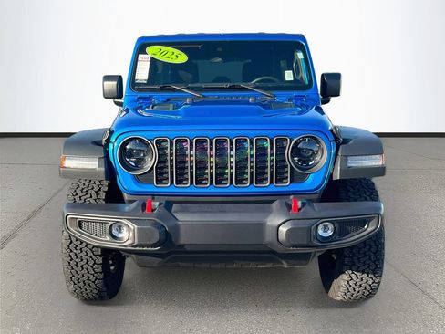 Used 2025 Jeep Wrangler Unlimited Rubicon w/ Safety Group AWD/4WD image 2