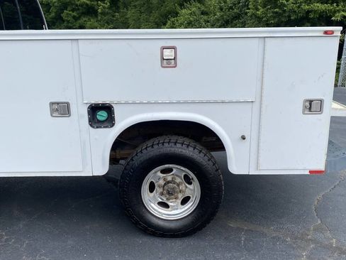 Used 2004 Ford F250 Lariat RWD image 7