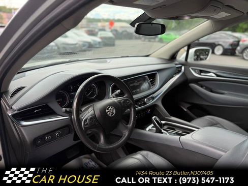 Used 2019 Buick Enclave Essence AWD/4WD image 15