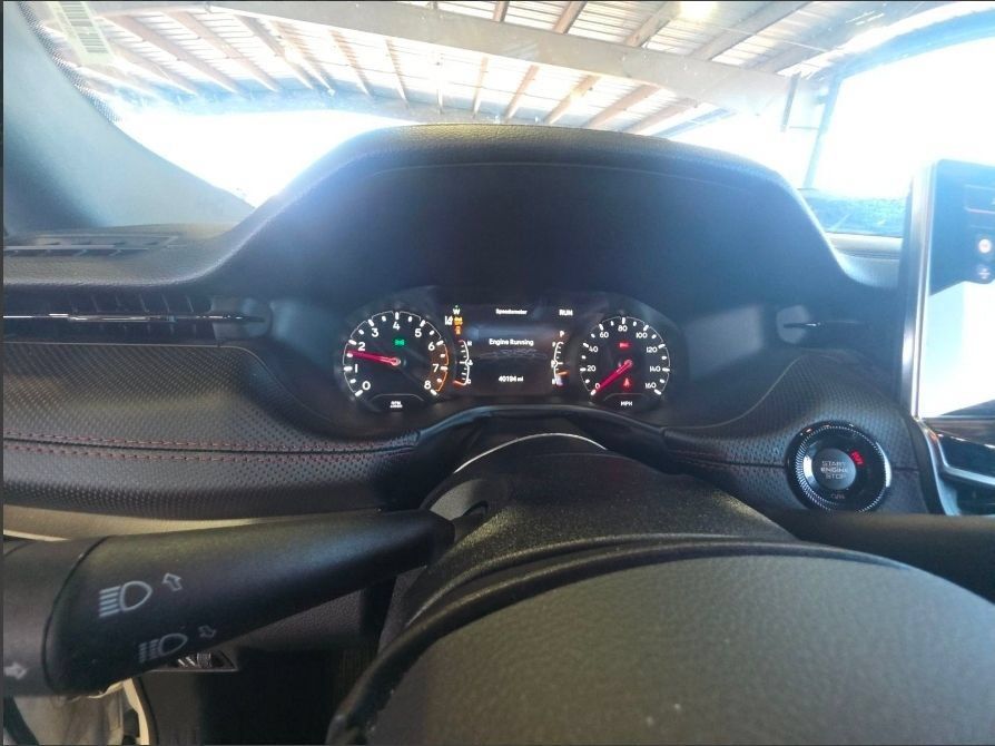 Used 2025 Jeep Compass Trailhawk AWD/4WD image 17