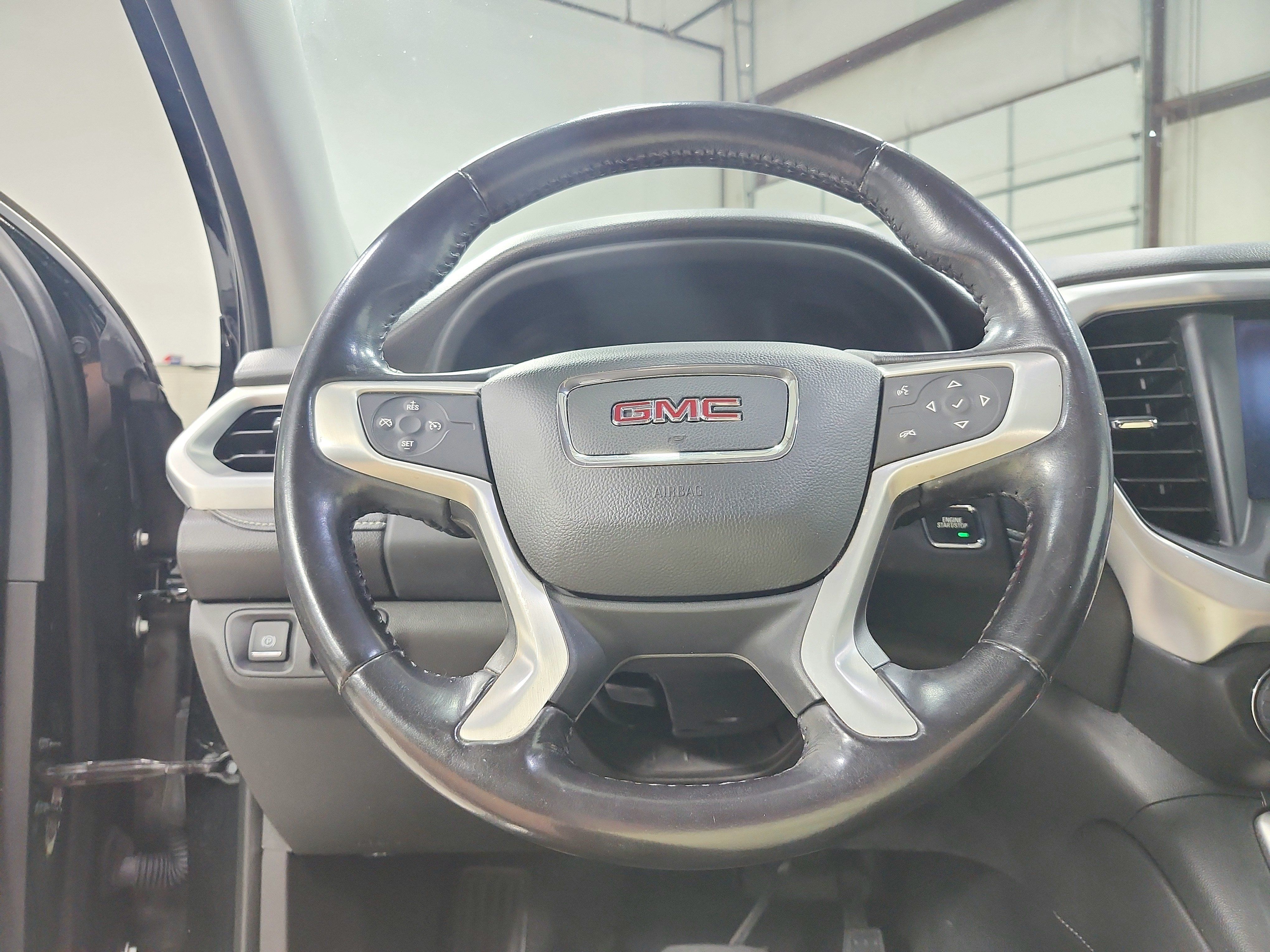 Used 2020 GMC Acadia SLT w/ LPO, Black Accent Package FWD image 22