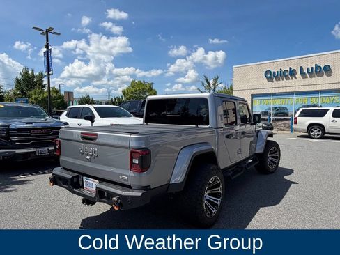 Used 2020 Jeep Gladiator Overland AWD/4WD image 6