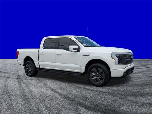 Certified 2023 Ford F150 Lightning Lariat AWD/4WD image 2