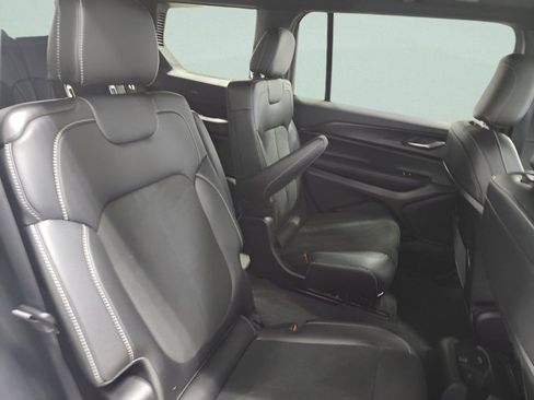 Used 2025 Jeep Grand Cherokee L Altitude image 20