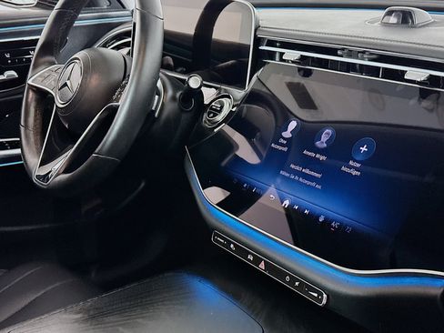 Used 2025 Mercedes-Benz E 450 4MATIC Sedan w/ MBUS Superscreen Package image 27