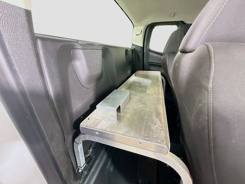 Used 2022 Chevrolet Colorado LT w/ Fleet Safety Package image 26