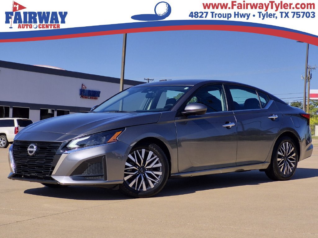 Used 2023 Nissan Altima 2.5 SV FWD image 1
