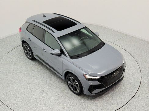 Used 2024 Audi Q4 e-tron Premium Plus w/ Premium Plus AWD/4WD image 23