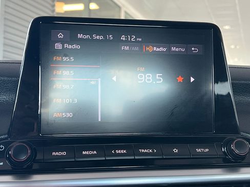 Used 2023 Kia Forte LXS image 28