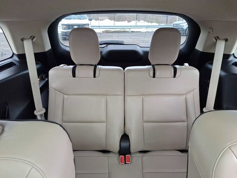 Certified 2023 Ford Explorer XLT w/ Equipment Group 202A image 11